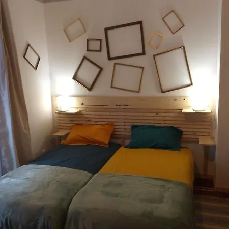 Au 17 Guest house *